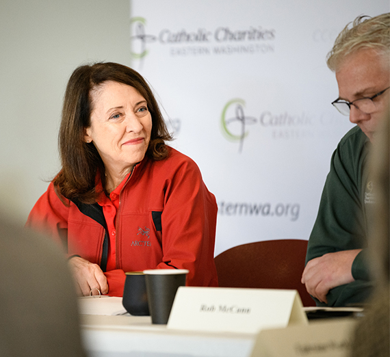 Un groupe de femmes qui sourient
